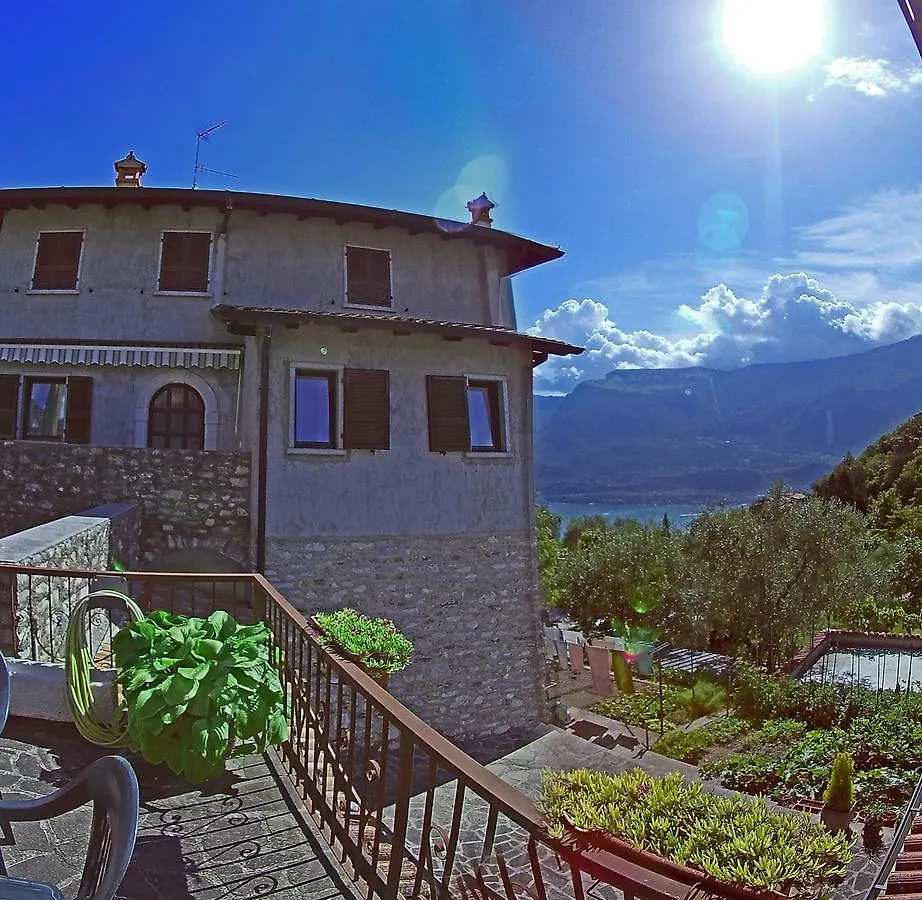 Holiday home Casa Giacomina Garden And Lake View By Gardadomusmea Tremosine Italy